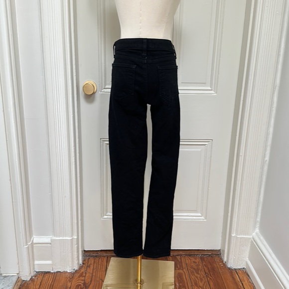 PAIGE Denim - Paige Skyline Skinny Jeans in Black 🩷